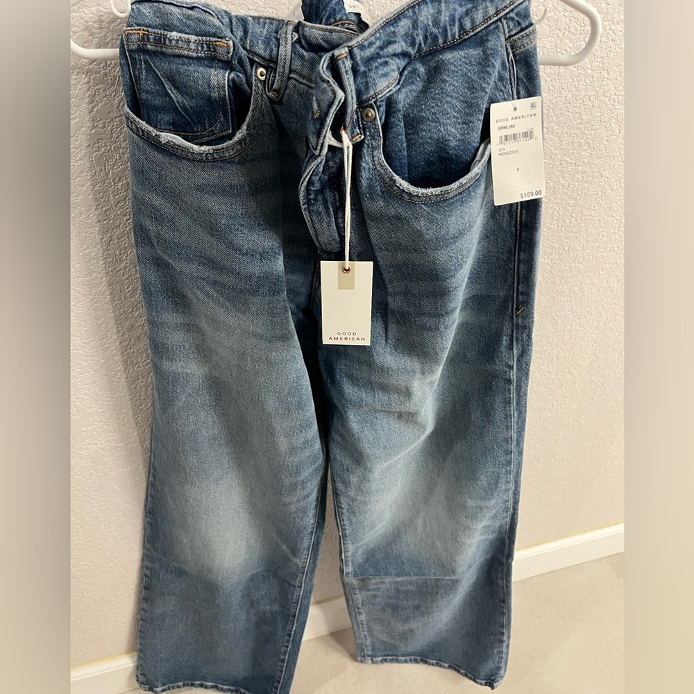 Brand new Good American Good Ease Relaxed jeans. Size 6.
